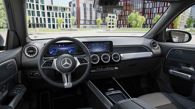 Mercedes-Benz EQB 250+ Business Solution Luxury | Panoramadak | Dodehoekassistent | Stoelverwarming | Sfeerverlichting | Apple CarPlay | Android Auto | Verschuifbare Stoelen Achter | Elektrische Achterklep | Elektrisch Inklapbare Buitenspiegels | Achteruitrijcamera | Parke