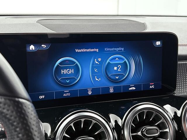 Mercedes-Benz EQB 300 4MATIC AMG Line 67 kWh AMG Line | Stoelverwarming | Ledkoplampen | Achteruitrijcamera | Sfeerverlichting | Dodehoek Assist. Inclusief 24 maanden MB Certified garantie voor Europa.