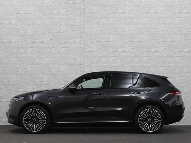 Mercedes-Benz EQC AMG Premium | 360 Camera | Distronic + | Stoelventilatie | Burmester | 21" | Headup | Keyless-Go | Trekhaak | 2x Memory | Achterbankverwarming | Sfeerverlichting | Carplay | Panodak | Widescreen | 12-2019 | 69dkm! Bovag Garantie |
