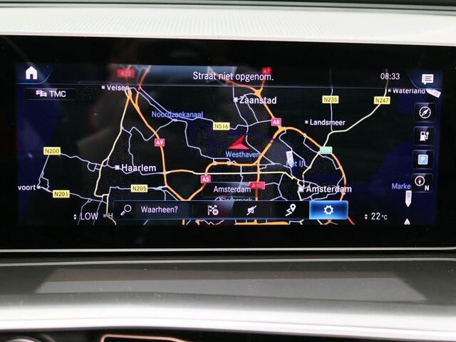 Mercedes-Benz EQC 400 4MATIC Business Solution AMG 80 kWh AMG Line | Schuif-Kanteldak | Trekhaak | Memory Voorstoelen. Inclusief 24 maanden Mercedes-Benz Certified garantie voor Europa.