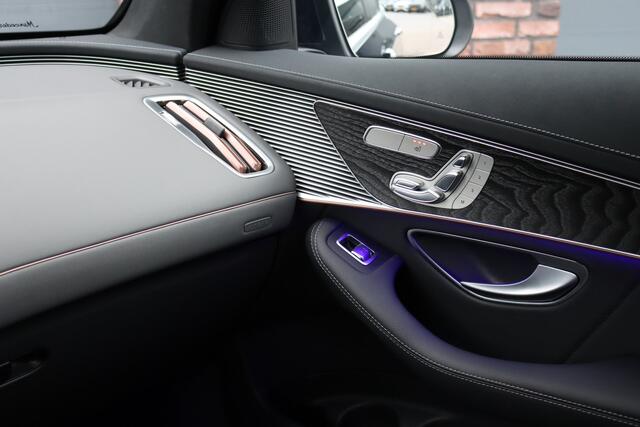 Mercedes-Benz EQC 400 4MATIC AMG Line 80 kWh | Schuifdak | Distronic+ | HUD | Memory | Camera | Keyless Go | Rijassistentiepakket | Advanced Sound System | Zonnerollo's |