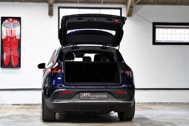 Mercedes-Benz EQC 400 4MATIC Business Solution AMG 80 kWh | Schuifdak | Burmester | Rijassistentie | NL auto | BTW |