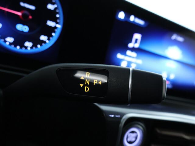 Mercedes-Benz EQC 400 4-MATIC Business Solution AMG 80 kWh | Rijassistentie Pack | Schuifdak | Burmester | Head up | Sfeerverlichting | Memory | Keyless Go | Inclusief 48 maanden Mercedes-Benz Certified garantie voor Europa.