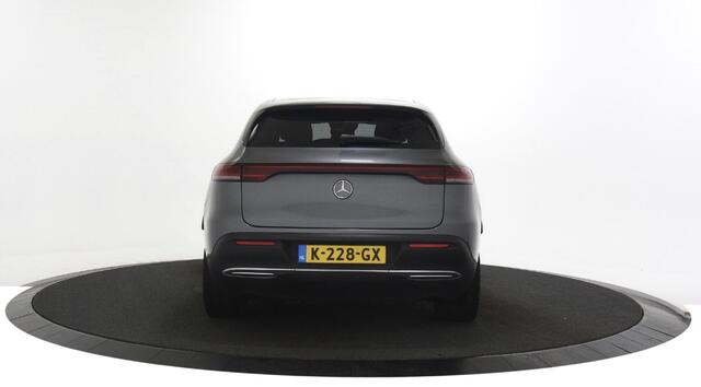Mercedes-Benz EQC 400 4MATIC Business Solution Luxury 80 kWh SOH 95% / Lederen bekleding / Camera / Navigatie