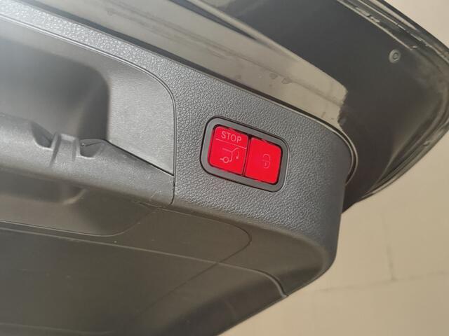 Mercedes-Benz EQC 400 4MATIC Business Solution AMG 80 kWh | Pano | Memory stoelen | Head-UP 360 Camera | Sfeerverlichting