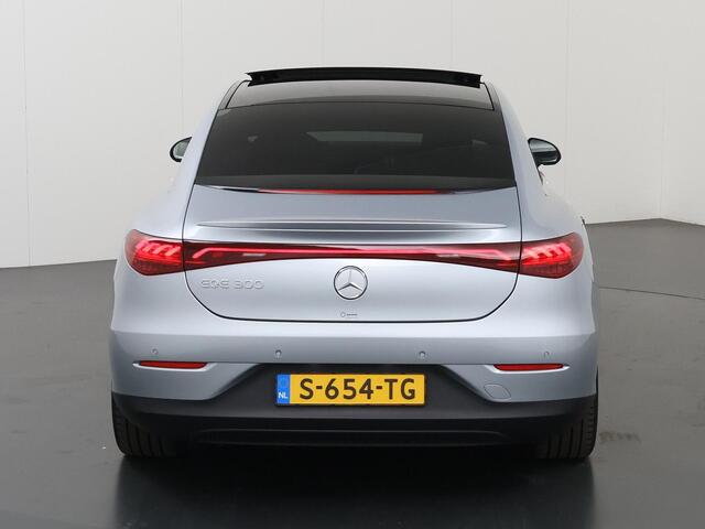Mercedes-Benz EQE 300 Business Line 89 kWh | Panoramadak | Achteruitrijcamera | 19" lichtmetalen velgen | Stoelverwarming | Sfeerverlichting