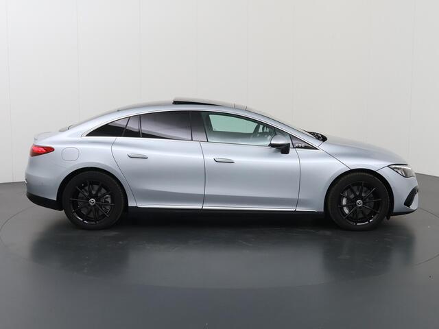 Mercedes-Benz EQE 300 Business Line 89 kWh | Panoramadak | Achteruitrijcamera | 19" lichtmetalen velgen | Stoelverwarming | Sfeerverlichting