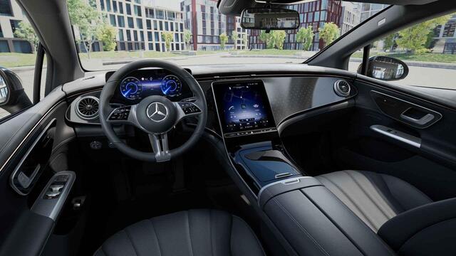 Mercedes-Benz EQE 300 AMG Line 89 kWh | Night | Panoramadak | Luchtvering | Stoelverwarming | Sfeerverlichting | Achteruitrijcamera |