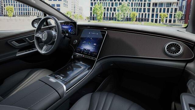 Mercedes-Benz EQE 300 Luxury Line 89 kWh | Burmester | Panoramadak | Memory | 360 camera |