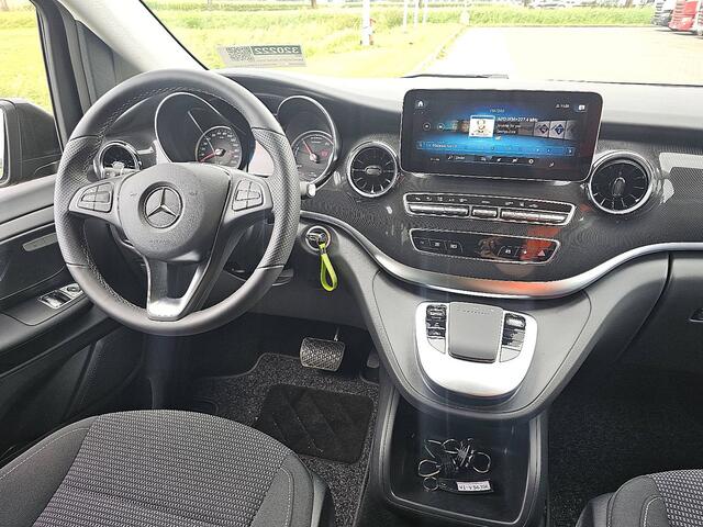 Mercedes-Benz EQV 300 L3 90 kWh 8-Persoons Mbux + Navi Elektrische-Zijdeuren LED Bumpers-Kleur!