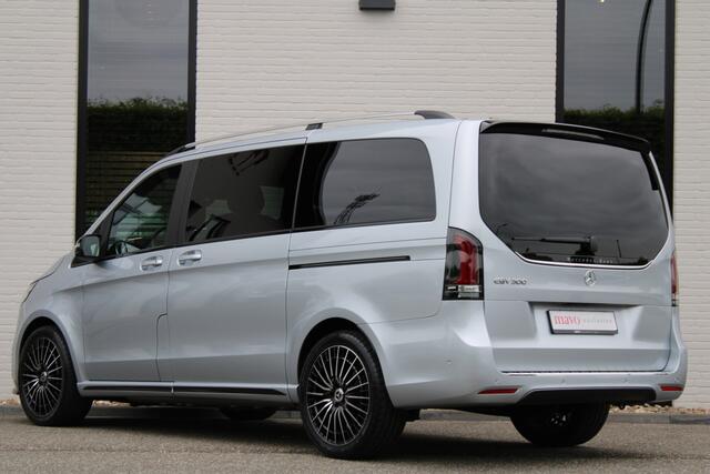 Mercedes-Benz EQV 300 L2 / AMG / Luchtvering / Dubbele Cabine / Black Edition / 360 Camera / Vol Opties / NIEUWSTAAT