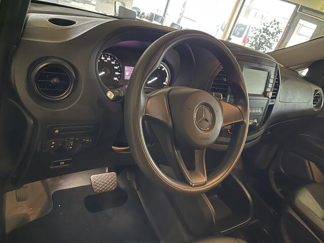 Mercedes-Benz EVITO TOURER PRO L2 / 100% electrisch / zero emissie / 7 persoons / vaste prijs rijklaar ¤ 27.950 ex btw / ¤ 33.819,50 incl btw / lease vanaf ¤ 456 / leer / electrische deuren L+R / zwart metallic