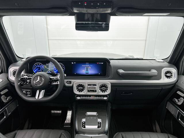 Mercedes-Benz G-KLASSE 580 met EQ-Technologie 116 kWh | SUPERIOR Line interieur | Comfortpakket | Radiatorgrille Black Panel | Nightpakket | Treeplanken | Logopakket in mat zwart | Zwart essenhout |