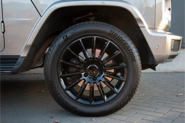 Mercedes-Benz G-KLASSE 500 AMG | ACC | 360 Cam | Burmester 4D | Massage & Ventilatie | Carbon | Lane & Side Assist | Trekhaak 3500kg | Dynamic Select | Garagedeuropener | Treeplanken | Sfeerverlichting | Dealer Onderhouden | Nightpakket | Mojavezilver Metallic | Stoel & Bankver