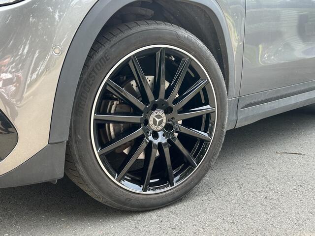 Mercedes-Benz GLA-KLASSE 250 e AMG // Panoramadak // Multi Beam LED // 20" AMG Velgen // Nightpakket // Sfeerverlichting // Camera // Keyless Entry