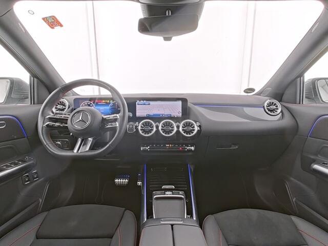 Mercedes-Benz GLA-KLASSE 250 e AMG Face Lift Plug In Hybride AMG Line Advanced Plus | Panorama Schuif-Kanteldak | Dodehoek Assist | 11 kW Laden | Stuur en Stoelverwarming. Inclusief 24 maanden MB Certified garantie voor Europa.