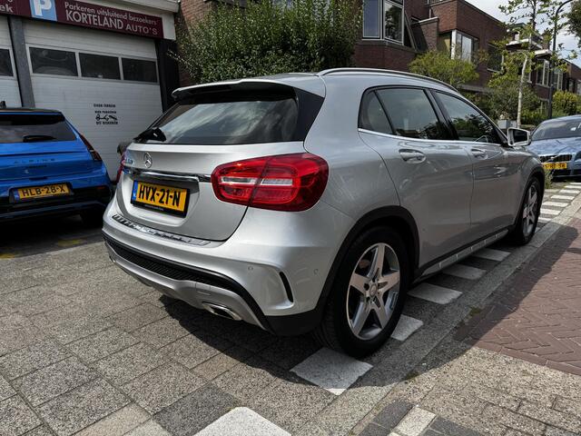 Mercedes-Benz GLA-KLASSE 180 Prestige NAVI PANORAMADAK AMG