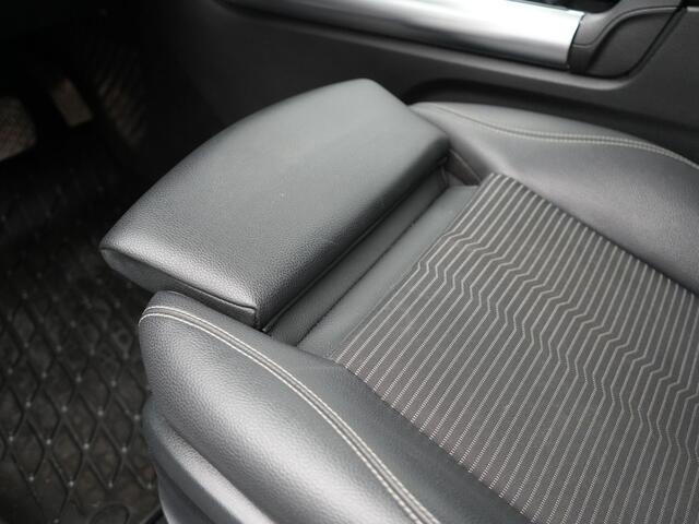 Mercedes-Benz GLA-KLASSE 250 e Style Plug In Hybrid 218pk Dealer O.H PHEV | Trekhaak Afn. | Widescreen Navi | Sportstoelen Memory | Apple Carplay | BLIS | Camera | 19"L.M |