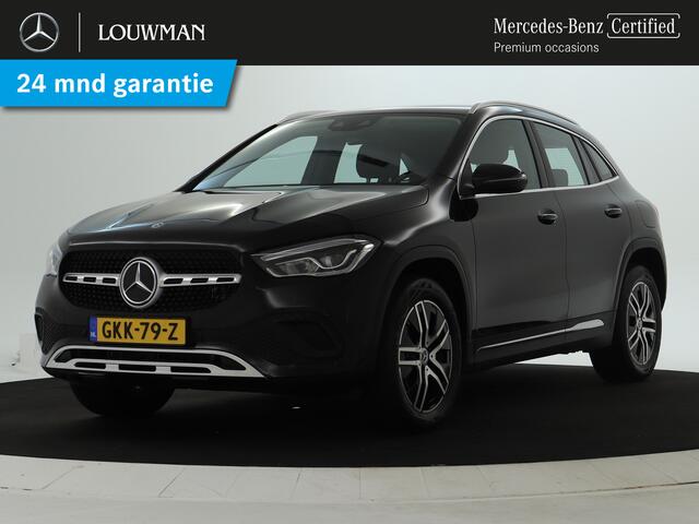 Mercedes-Benz GLA-KLASSE 250 e Luxury Line | Achteruitrijcamera | Apple Carplay | Sfeerverlichting | Dodehoekassistent | Inclusief 24 maanden MB Certified garantie voor Europa.