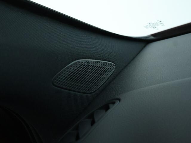 Mercedes-Benz GLA-KLASSE 250 e Plug-In Hybride | Panoramadak | Night Pakket | Trekhaak | 360° camera | Sfeerverlichting | Inclusief 24 maanden MB Certified garantie voor Europa.