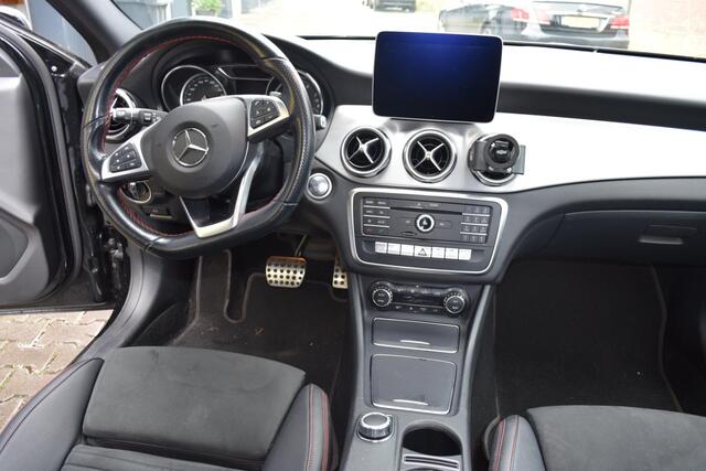 Mercedes-Benz GLA-KLASSE 180 Business Solution AMG
