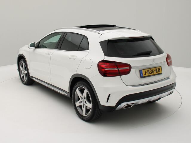 Mercedes-Benz GLA-KLASSE 200 Premium Plus Panorama Amg line