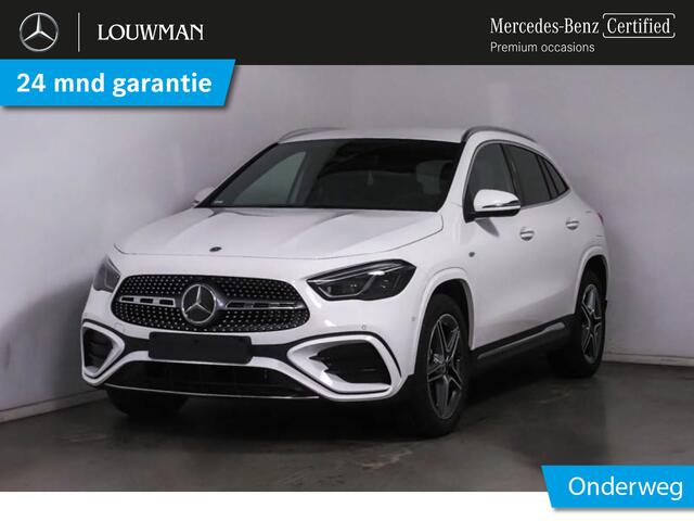 Mercedes-Benz GLA-KLASSE 250 e AMG Plug-In Hybride AMG Line | MultiBeam Koplampen | Dodehoekassist | 11 kW LAden | Stuur en Stoelverwarming. Inclusief 24 maanden Mercedes-Benz Certified garantie voor Europa.