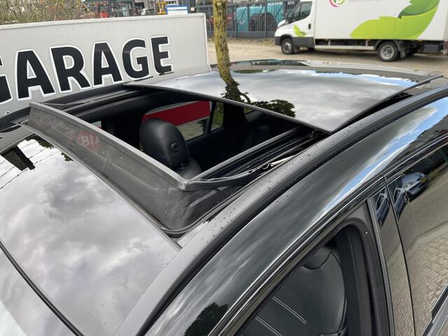 Mercedes-Benz GLA-KLASSE 250 e AMG Line 20"/Panoramadak/Head-up/Dodehoek/Adaptieve cruise/360 camera/Keyless/Matrix LED/Stoelverwarming/Apple Carplay & Android Auto