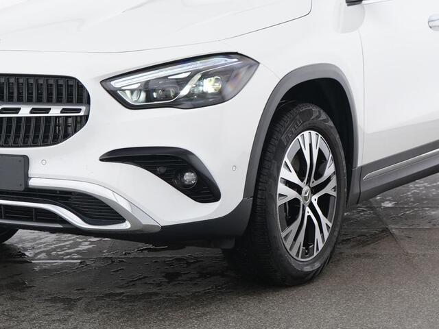 Mercedes-Benz GLA-KLASSE 250 e Plug-In Hybride Edition Progressive Line | Panorama Schuif-Kanteldak | MultiBeam Koplampen | Thermotronic Airco | Distronic. Inclusief 24 maanden MB Certified garantie voor Europa.