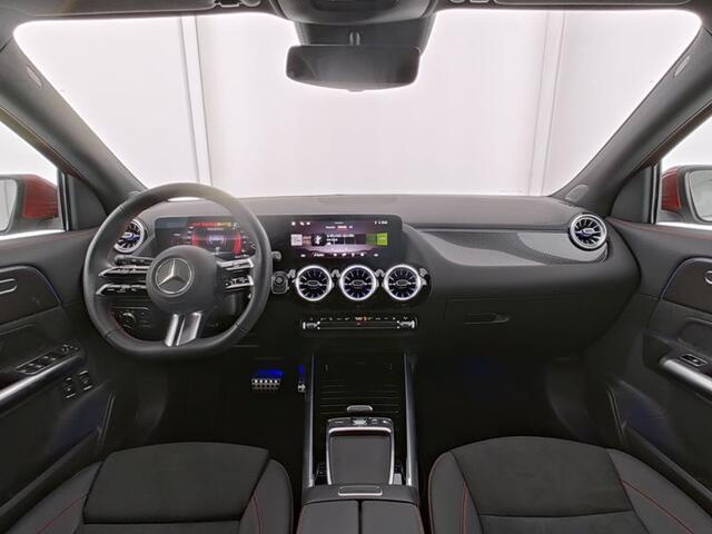 Mercedes-Benz GLA-KLASSE 250 e AMG Plug-In Hybride AMG Line Advanced Plus | Trekhaak | Dodehoek Assist | 11 kW Laden | Stoel en Stuurverwarming. Inclusief 24 maanden MB Certified garantie voor Europa.