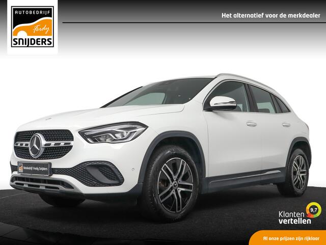 Mercedes-Benz GLA-KLASSE 250 e Business Solution Luxury Limited | Trekhaak | Navi | Xenon/LED | Ambilight - RIJKLAAR