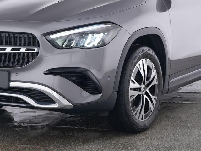 Mercedes-Benz GLA-KLASSE 250 e Plug-In Hybride Achteruitrijcamera | Ledkoplampen | 11kW Laden | Easy Pack achterklep | Stuur en Stoelverwarming. Inclusief 24 maanden MB Certified garantie voor Europa.