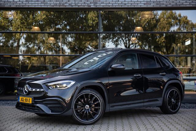 Mercedes-Benz GLA-KLASSE 250 e AMG Line , Panoramadak, Sfeerverlichting,