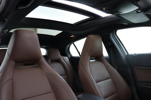 Mercedes-Benz GLA-KLASSE 200 AMBITION -PANO.DAK|DODEHOEK|CAMERA|URBAN|LEDER|KEYLESS