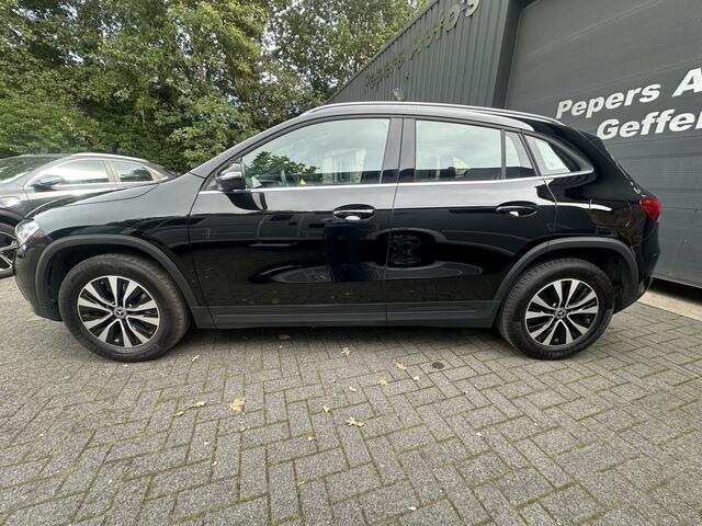 Mercedes-Benz GLA-KLASSE 250 e AMG Line