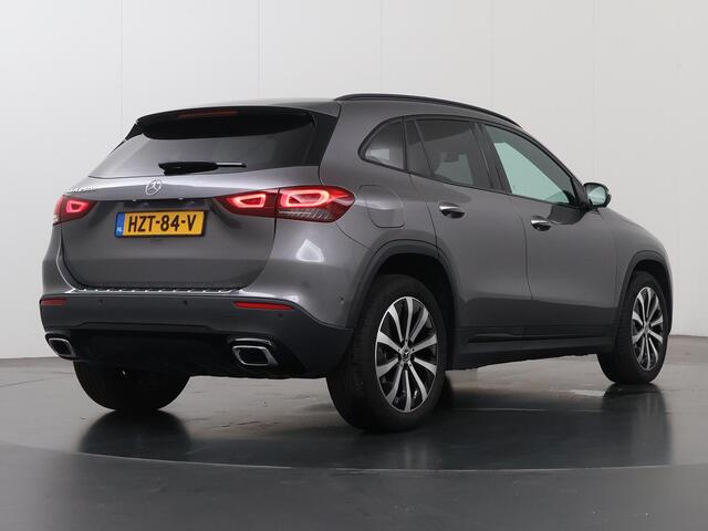 Mercedes-Benz GLA-KLASSE 250 e Luxury Line | Panoramadak | Night pakket | Multibeam |