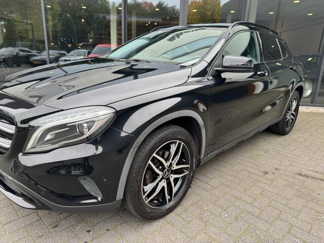 Mercedes-Benz GLA-KLASSE 180 Sport Night Edition ,Xenon,Nav,Clima,Stoelverw,Standkachel,Camera