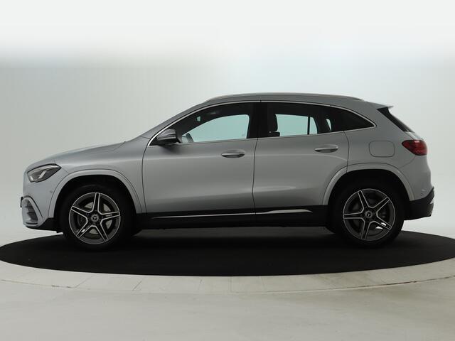Mercedes-Benz GLA-KLASSE 250 e AMG Plug-In Hybride AMG Line | Dodehoek Assist | 11kW Laden | MiltiBeam Koplampen | Stuur en Stoelverwarming. Inclusief 24 maanden MB Certified garantie voor Europa.