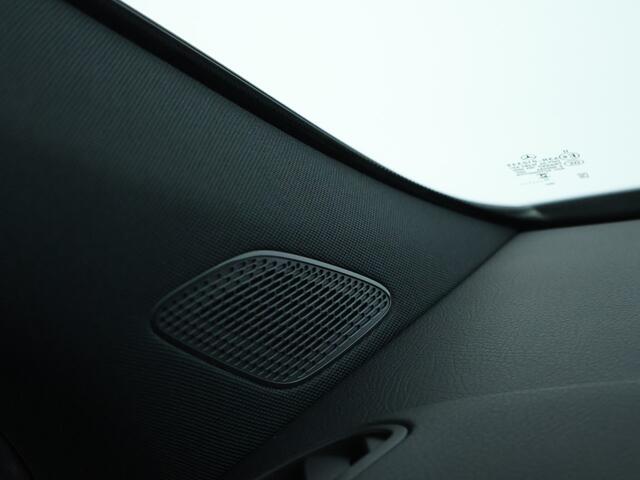 Mercedes-Benz GLA-KLASSE 250 e AMG Plug-In Hybride AMG Line | Dodehoek Assist | 11kW Laden | MiltiBeam Koplampen | Stuur en Stoelverwarming. Inclusief 24 maanden MB Certified garantie voor Europa.