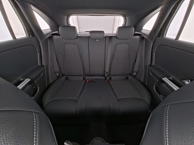 Mercedes-Benz GLA-KLASSE 250 e Plug-In Hybride Trekhaak | AC en DC Laden | Dodehoek Assist | 360° camera | Ledkoplampen | Stuur en SToelverwarming. Inclusief 24 maanden Mercedes-Benz Certified garantie voor Europa.