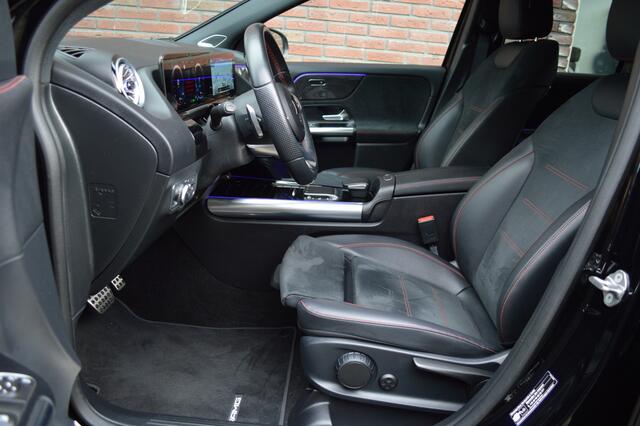 Mercedes-Benz GLA-KLASSE 250 e AMG Led Panorama Distronic Burmester Camera Night Augmented Pdc