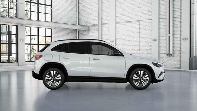 Mercedes-Benz GLA-KLASSE 250 e Luxury Line | Night pakket | Trekhaak | Stoelverwarming |