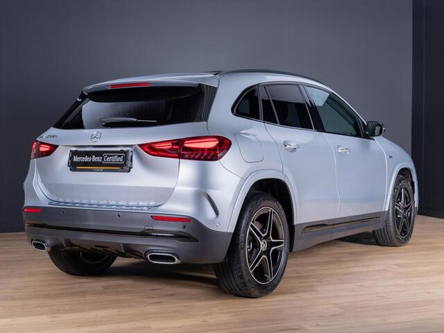 Mercedes-Benz GLA-KLASSE 250 e Business Solution AMG Panorama dak | Trekhaak