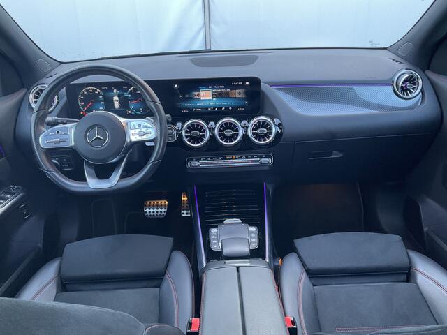 Mercedes-Benz GLA-KLASSE 180 Aut7 Solution AMG Pano.dak Stoel elctr+verw. Carplay Camera Business
