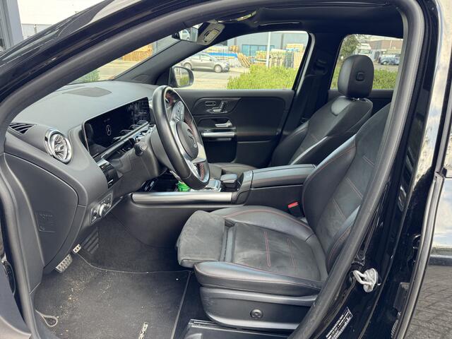 Mercedes-Benz GLA-KLASSE 200 AMG Line Panormadak Leder alcantara Navi 20" 66dkm!!