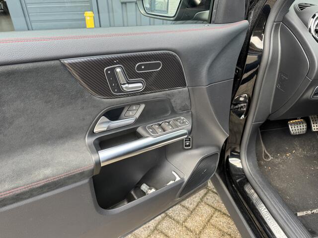 Mercedes-Benz GLA-KLASSE 200 AMG Line Panormadak Leder alcantara Navi 20" 66dkm!!