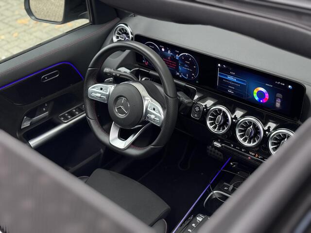 Mercedes-Benz GLA-KLASSE 220 d AMG PANO SFEER | ZO GOED ALS NIEUW !