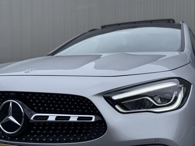 Mercedes-Benz GLA-KLASSE 220 d AMG PANO SFEER | ZO GOED ALS NIEUW !