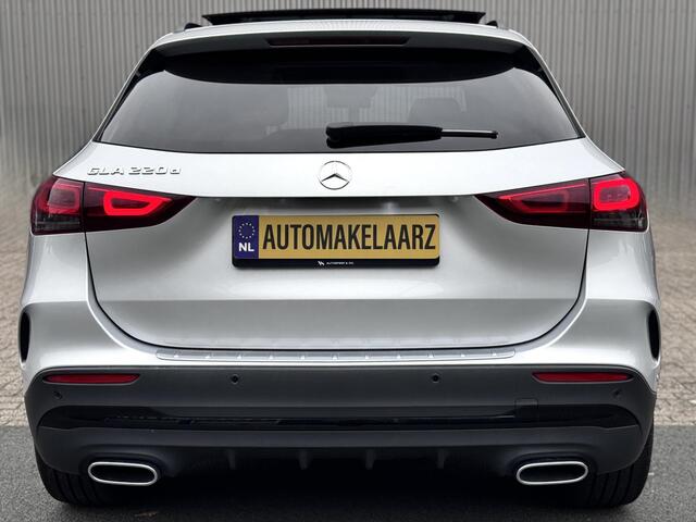 Mercedes-Benz GLA-KLASSE 220 d AMG PANO SFEER | ZO GOED ALS NIEUW !