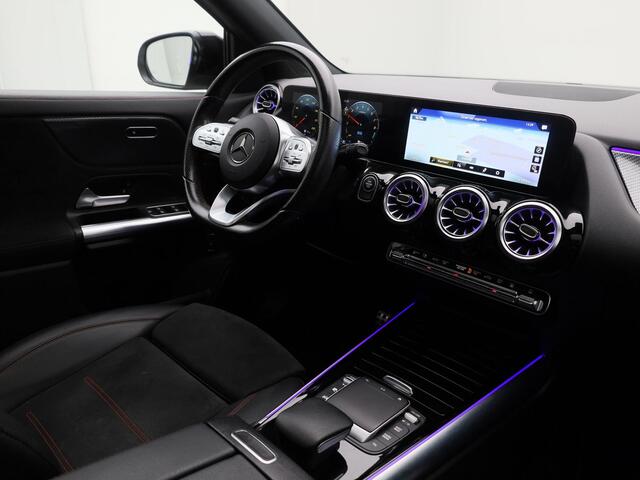 Mercedes-Benz GLA-KLASSE 250 e AMG Line | PANO | 360° | SFEERVERLICHTING | STOELVERWARMING